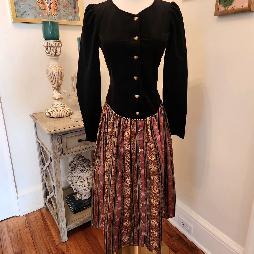 Vintage Picture Me Dress